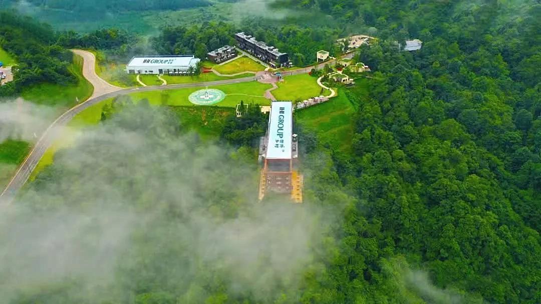 世外乡村·海子山康养项目.jpg