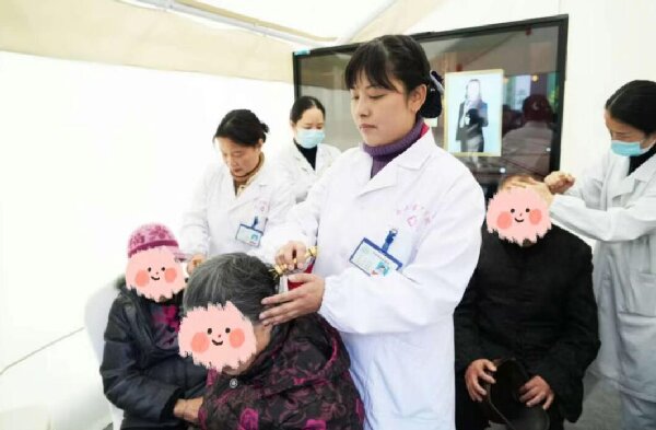 李显兰1.jpg